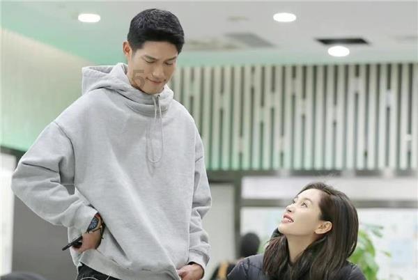 小猫歪着脖子叫怎么回事一会儿叫，一会儿不叫？游戏画面
